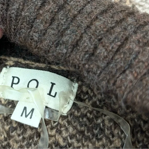 NWT POL “Classy Sassy” cold shoulder sweater - Picture 4 of 7